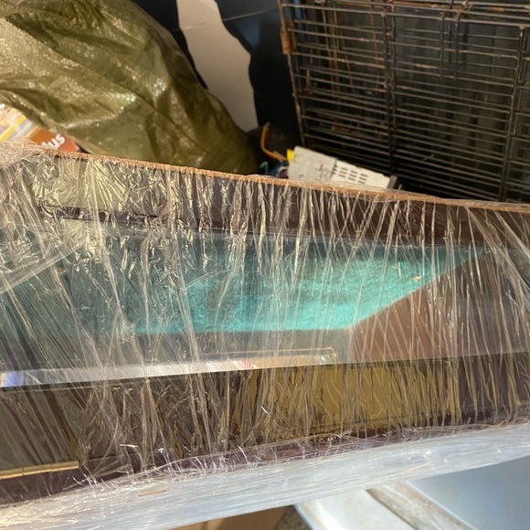 Display case - Picture 6 of 6